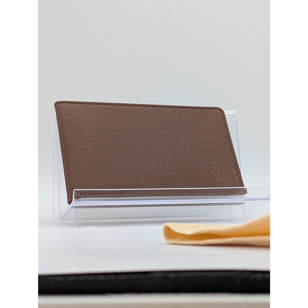 Authentic Louis Vuitton Taiga Full Inclusion Bifold Card Wallet – Brown